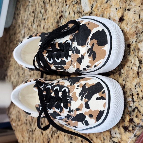 Vans - Picture 4 of 4